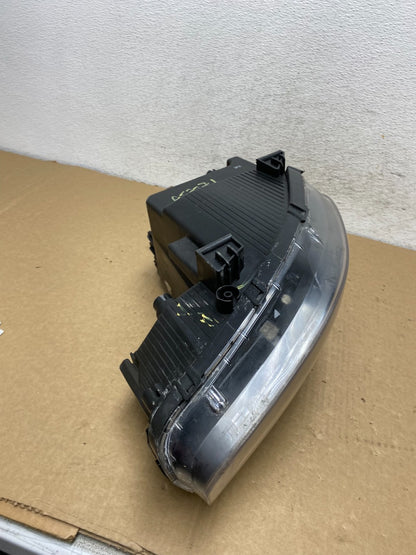 2014 - 2018 Kia Soul Right Passenger RH Halogen Headlight AF7371 DW10