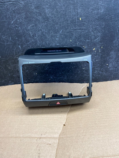 2011 - 2016 Kia Sportage Center Dash Radio Bezel af1783 DG0