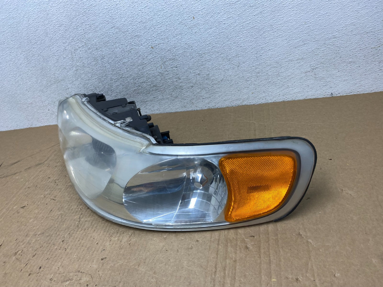 1999-2001 Lincoln & Town Car Left Driver LH Headlight Halogen AG0542 DW1