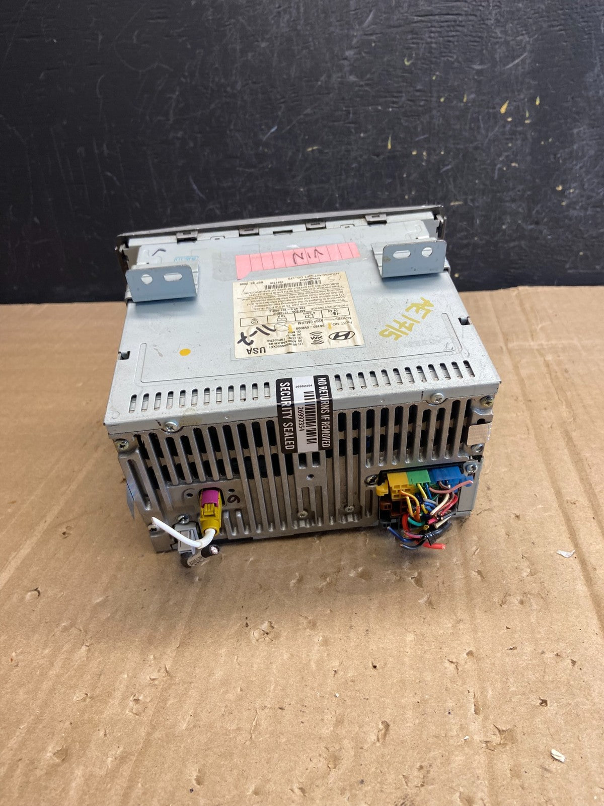 2007 to 2009 Hyundai Santa Fe AM/FM Radio CD Player AE1715 DG3