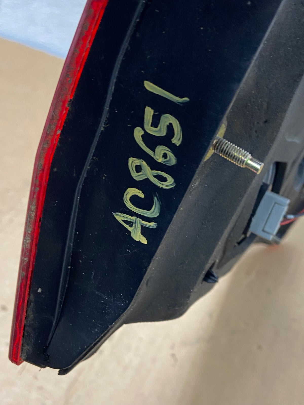 1998 to 2000 Honda Accord Right Passenger Side Inner Tail Light AC8651 LK8