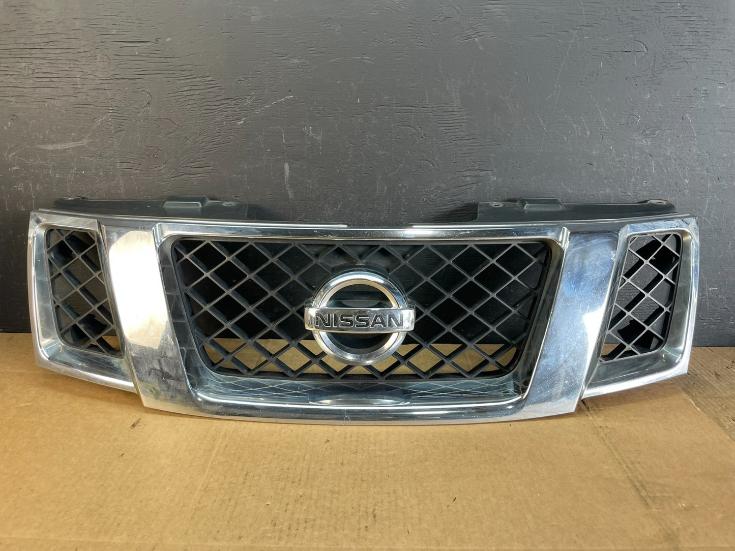 2008 to 2012 Nissan Pathfinder Front Upper Chrome Grill Grille AC5048 DG0