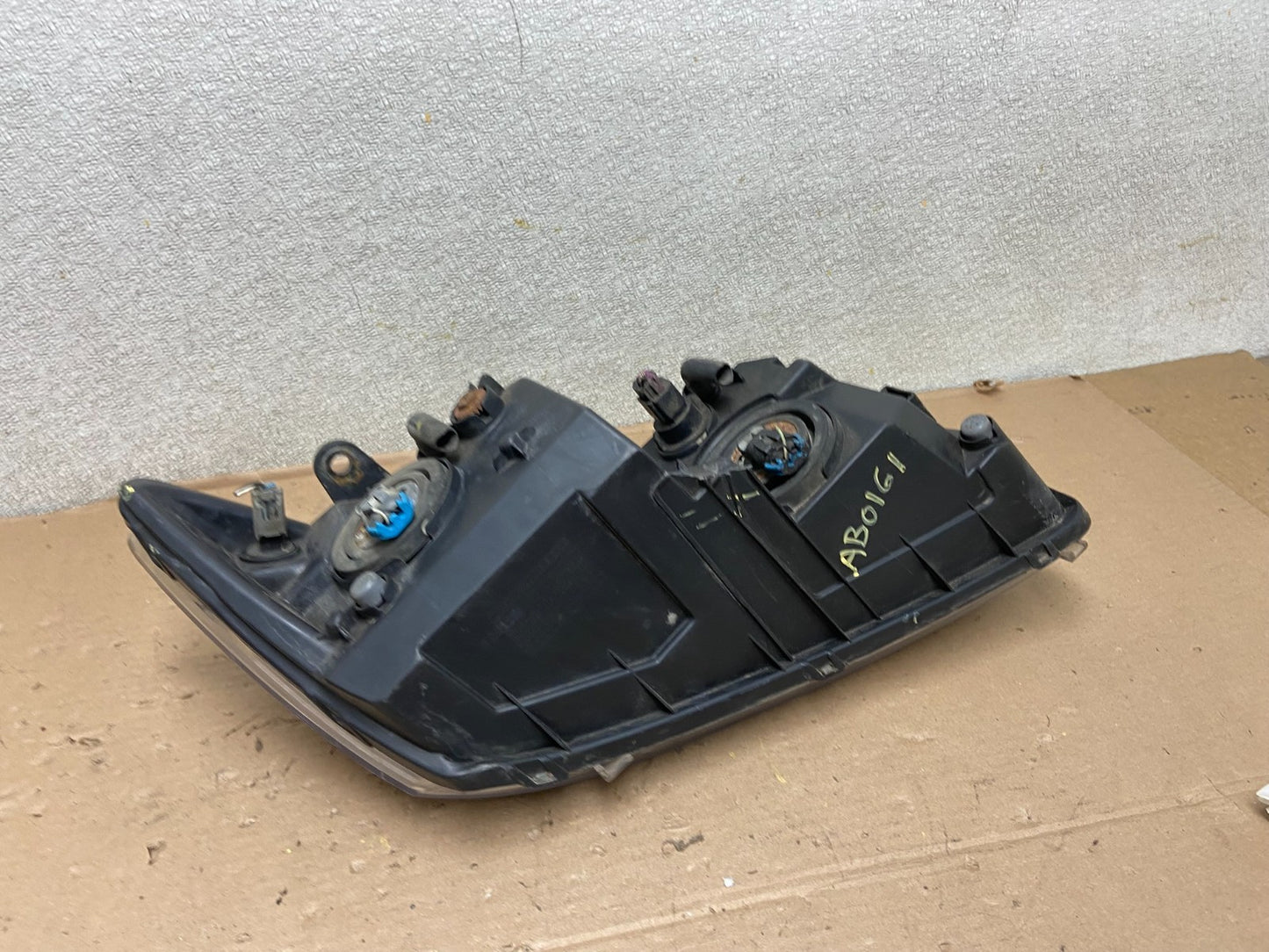 2009 to 2017 Dodge Journey Headlight Left Driver Lh Side Halogen Oem AB0161 DW8