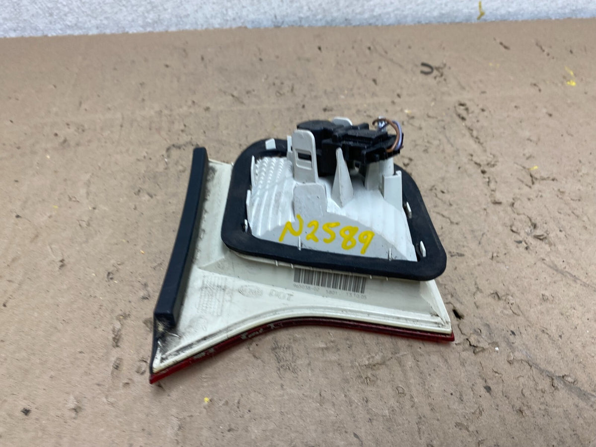 2004-2008 Audi A4 Sedan Right Passenger RH Side Inner Tail Light N2589 DW6