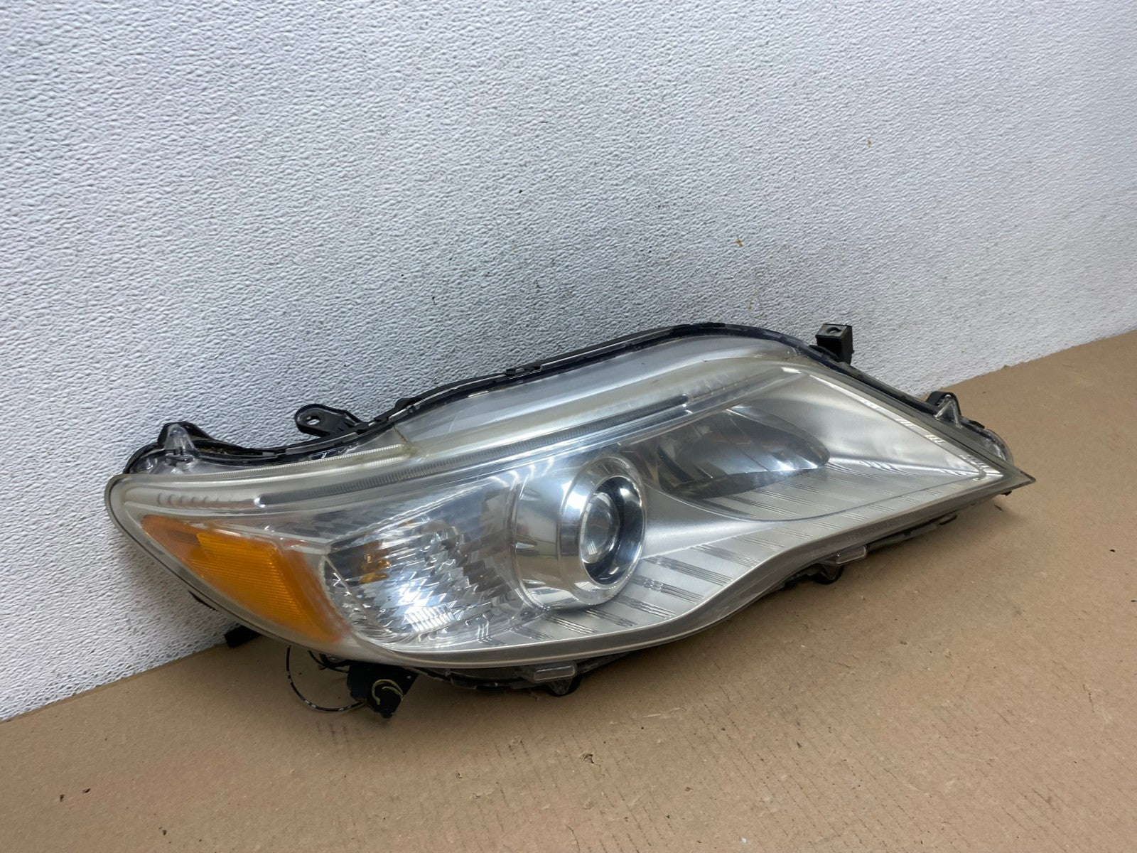 2011-2012 Toyota Avalon Right Passenger RH Halogen Headlight DEPO AF3045 LK2