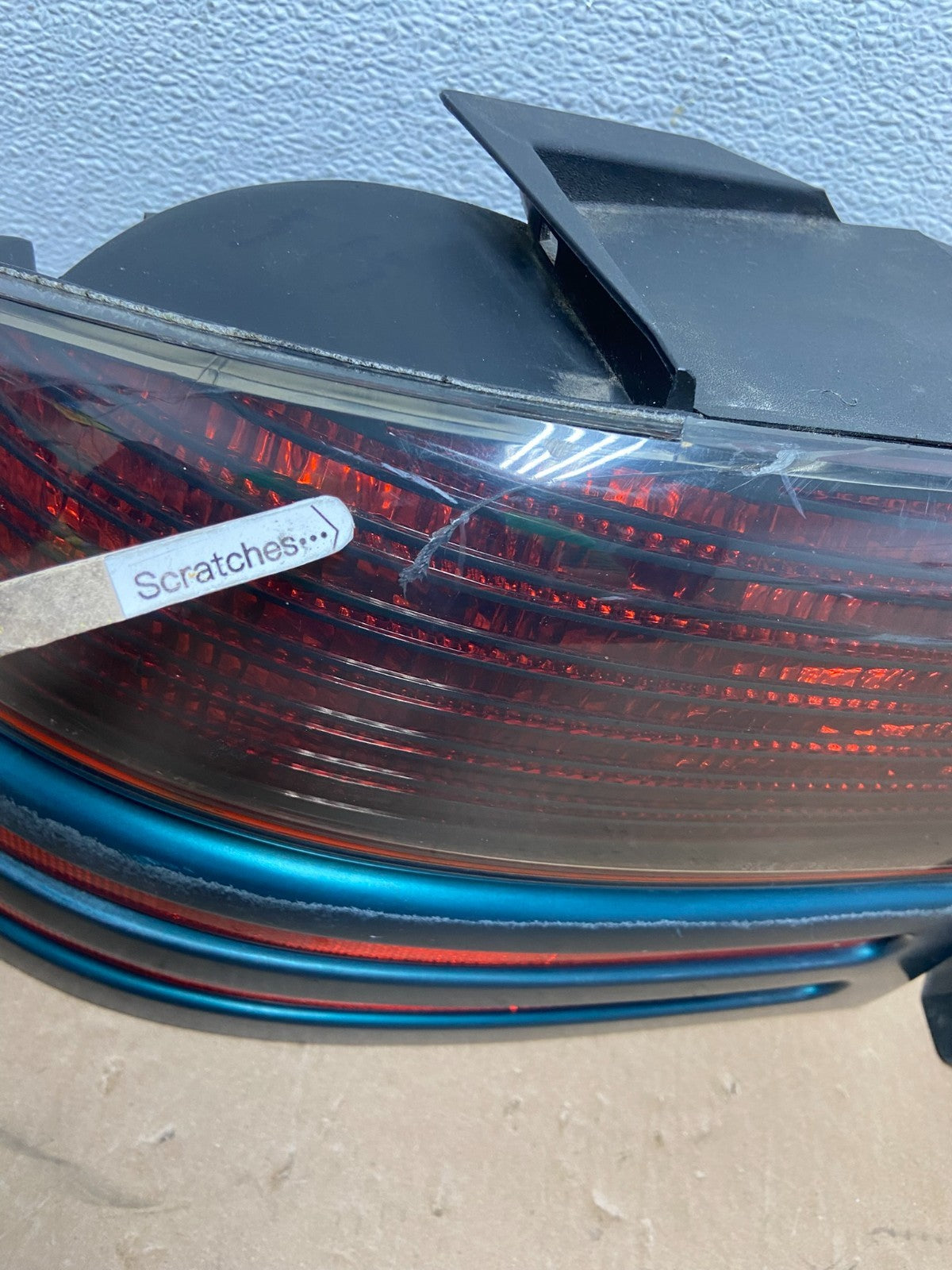 1998 to 2004 Dodge Intrepid Left+Right Set Side Tail Light AD6429 DG3