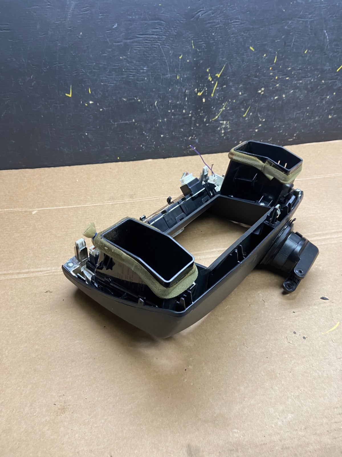 2011 2012 2013 Nissan Maxima Radio Audio Panel Control Bezel Trim  W6423 DG4
