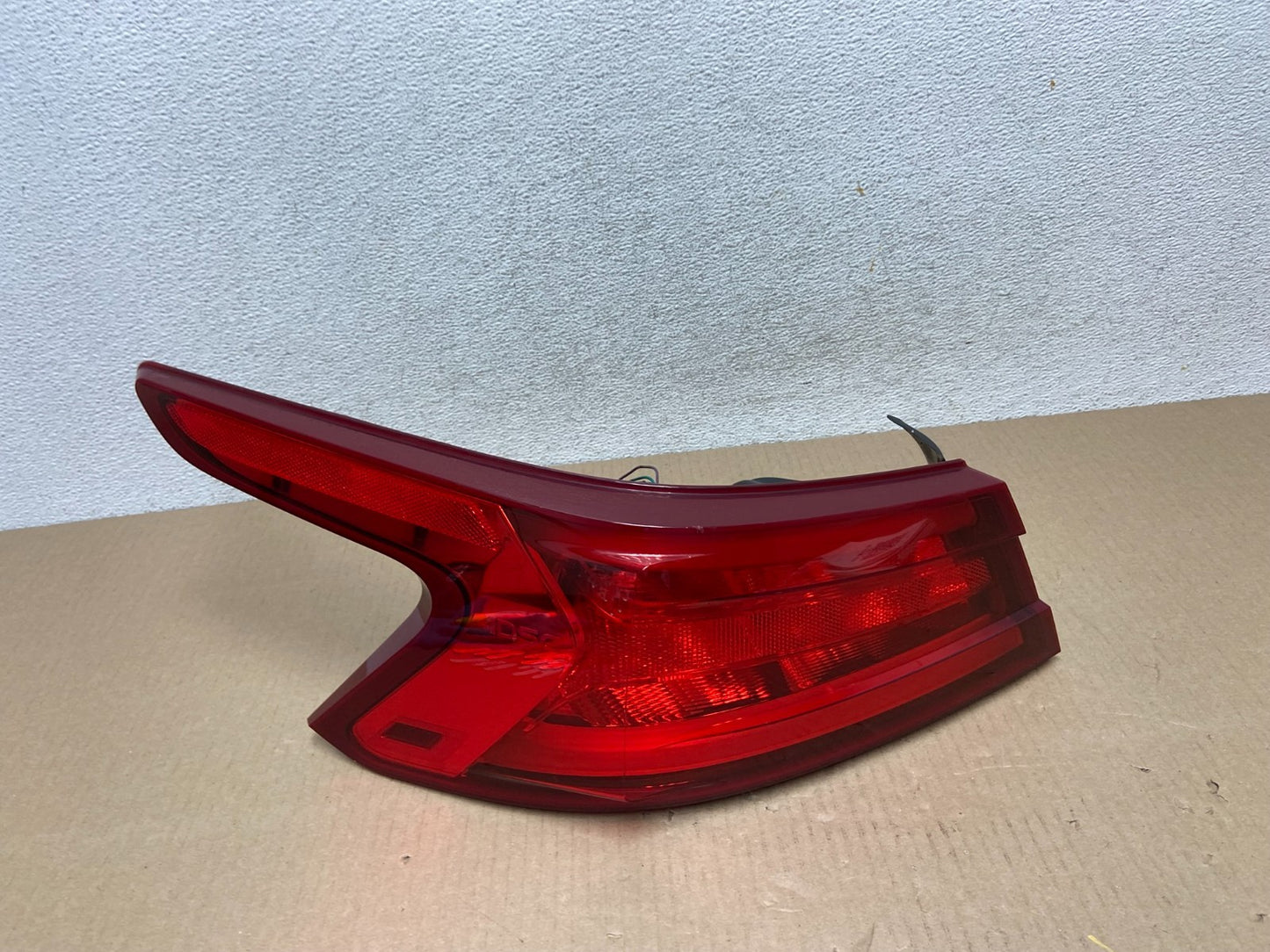 2016 2017 2018 Nissan Maxima Left Driver LH Tail Light AG5865 DW0