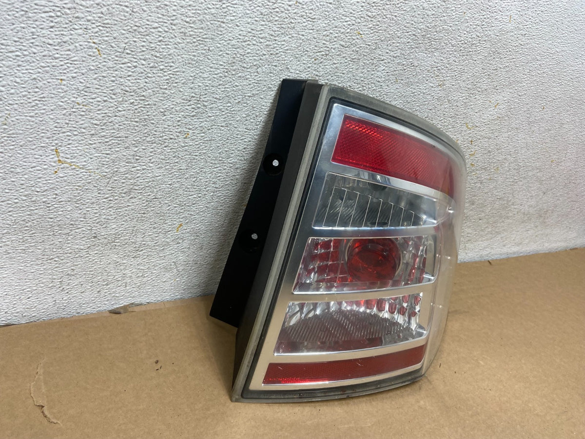 2007 to 2010 Ford Edge Tail light Right Passenger Rh Side AH4408 DW1