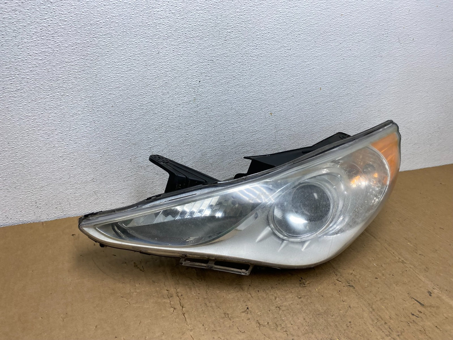 2011 - 2014 Hyundai Sonata Left Driver Lh Side Headlight Halogen AD0554 DW2
