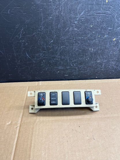 2006-2010 Infiniti M35 M45 Seat Heater Switches Center Switch Panel AD0265 DG0