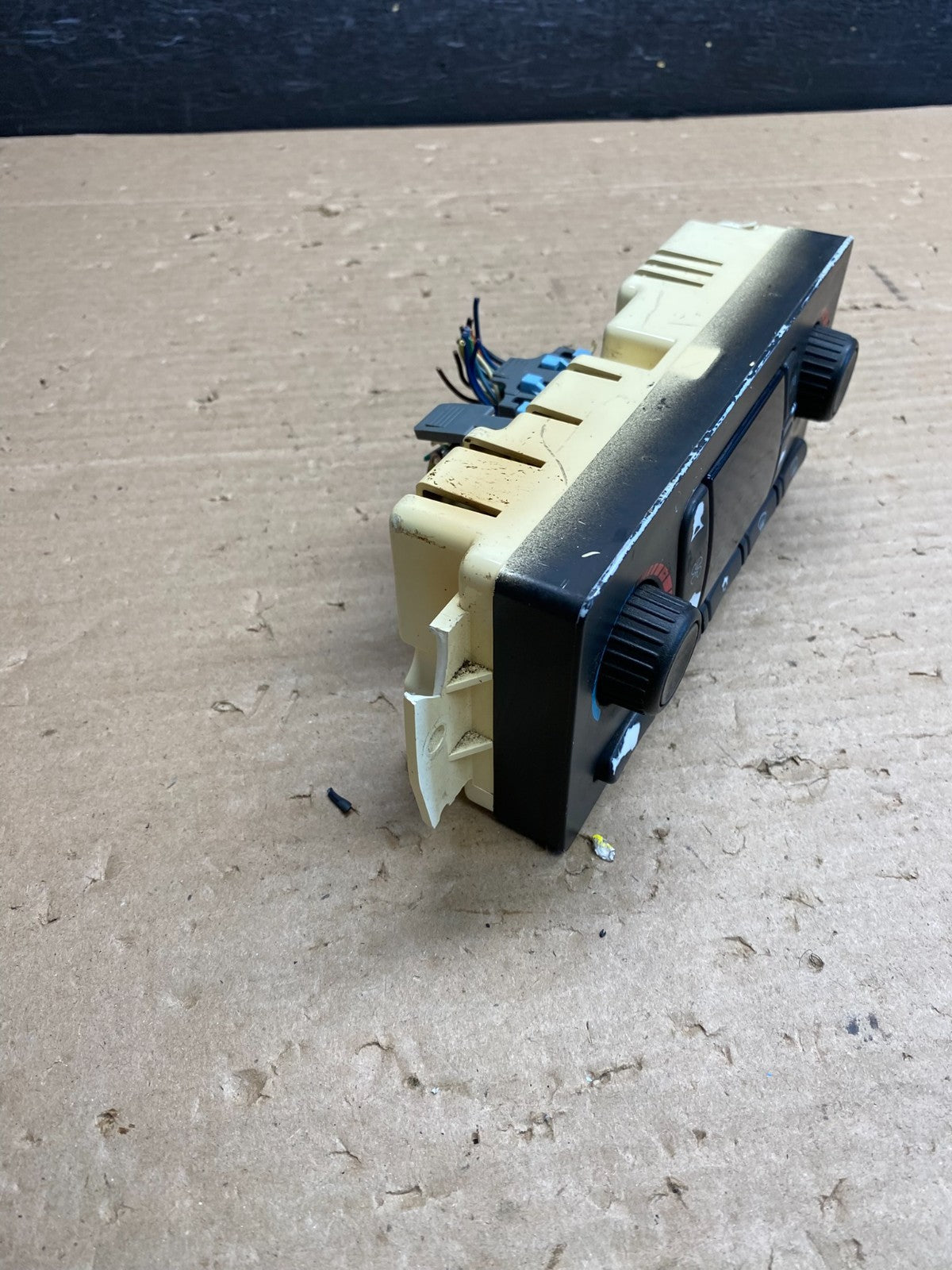 2003 to 2006 Chevrolet Silverado HVAC Heater Climate Control Module AG6468 DG3