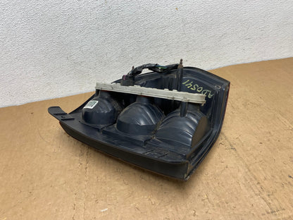 2002 to 2009 Chevrolet Trailblazer Left Driver LH Side Tail Light AD0541 LK4