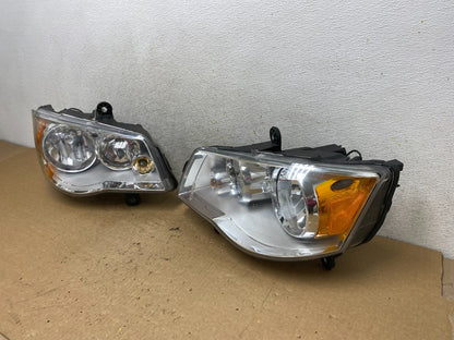 2008 to 2016 Chrysler Town and Country Left+Right Side Headlights AI3690 DW1