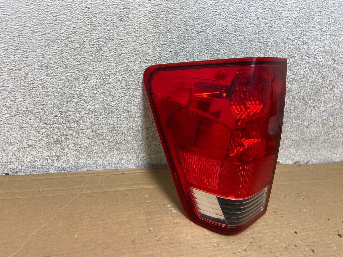 2004 to 2015 Nissan Titan Left Driver Lh Side Tail light AH8479 LK1
