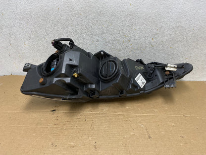 2017 to 2021 Chrysler Pacifica Right Passenger Halogen Headlight ah7967 DG7