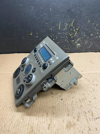 2006 2009 Suzuki Grand Vitara Climate Control Radio MP3 AM/FM CD Player Y77523