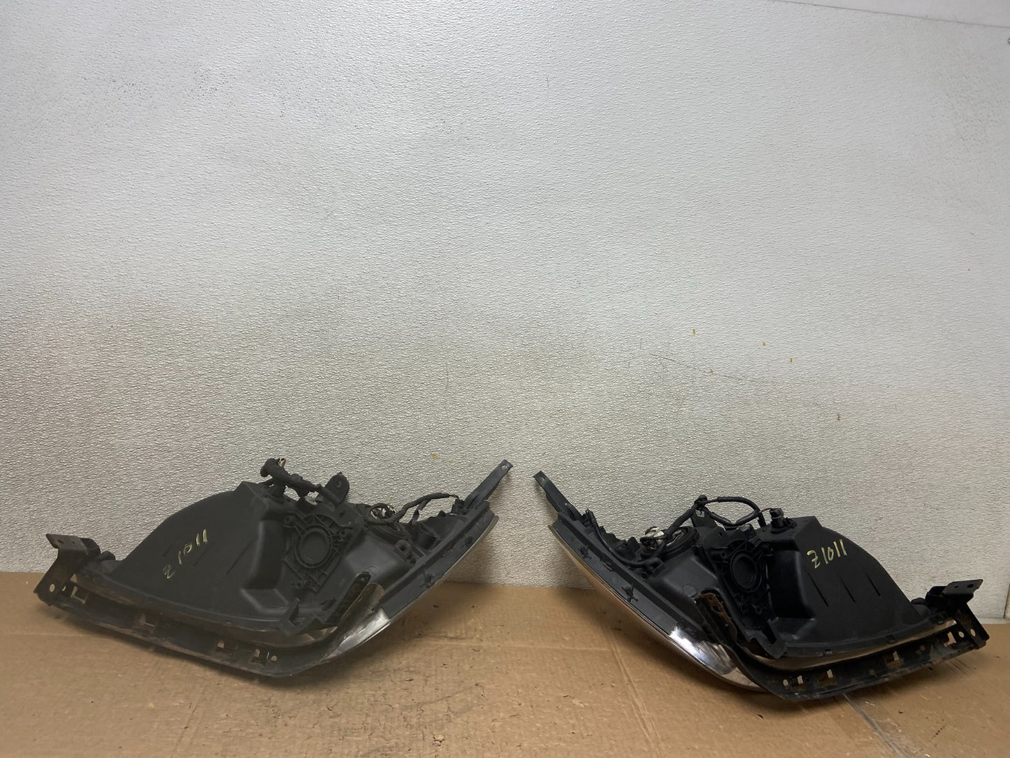 2005 - 2010 Honda Odyssey Left+Right Set Halogen Headlights Aftermarket Z1011 DG8