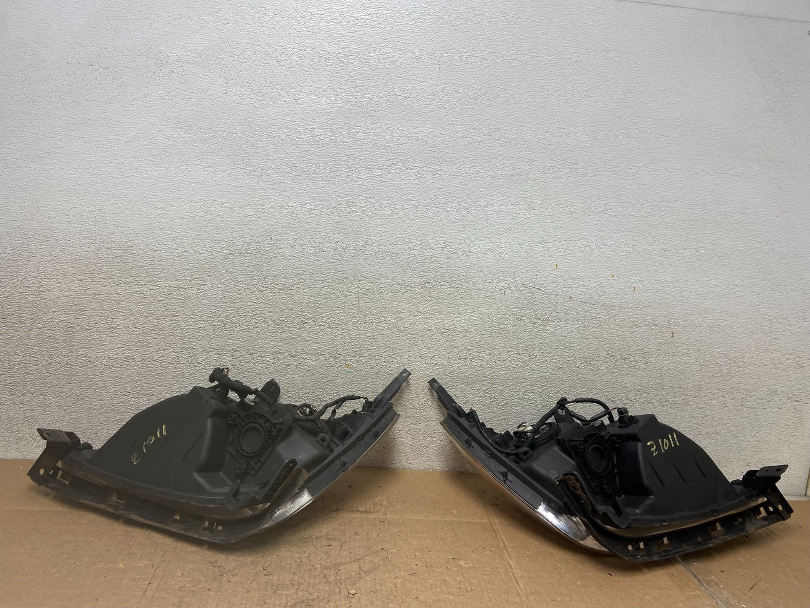 2005 - 2010 Honda Odyssey Left+Right Set Halogen Headlights Aftermarket Z1011 DG8