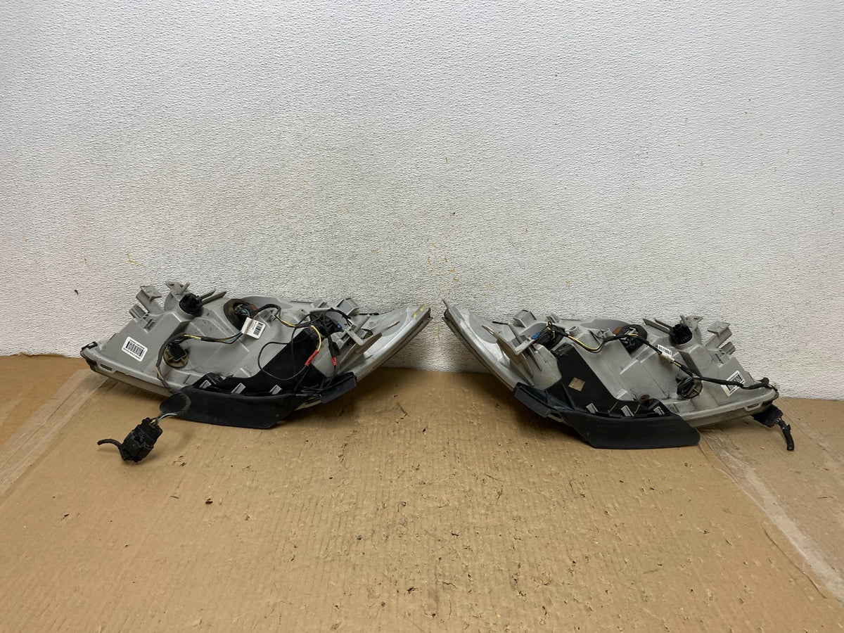 2008 to 2012 Chevrolet Malibu Left+Right Side Set Headlights AH2880 DW9