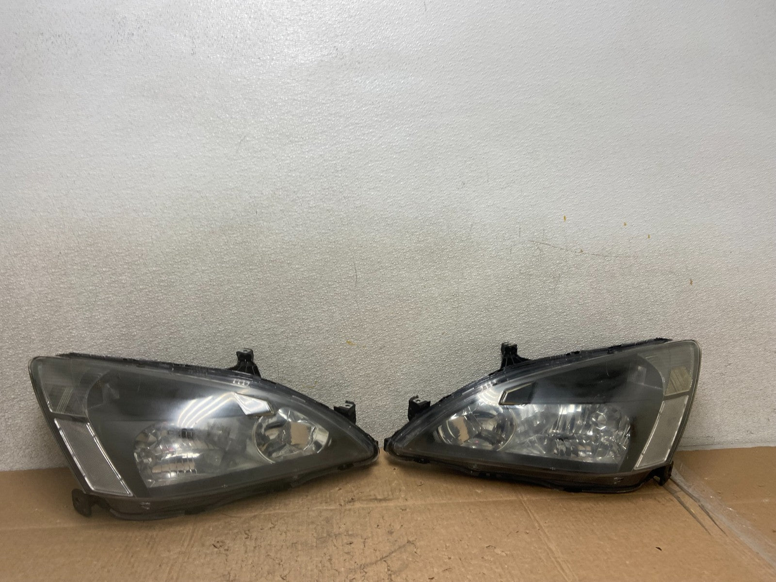 2003 - 2007 Honda Accord Left+Right Set Halogen Headlights Z1026 DW0