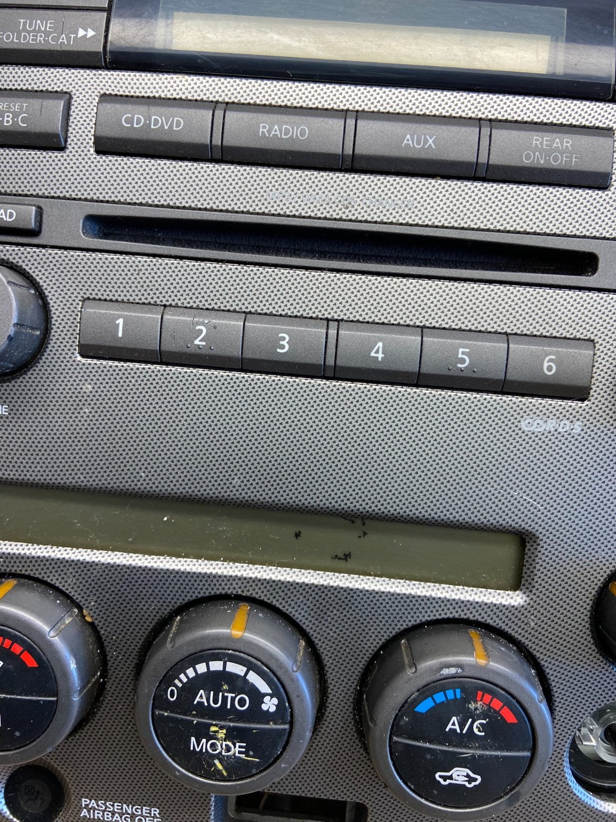 2004 to 2007 Nissan Armada Radio CD Player A/C Climate Control OEM AB8871DG2