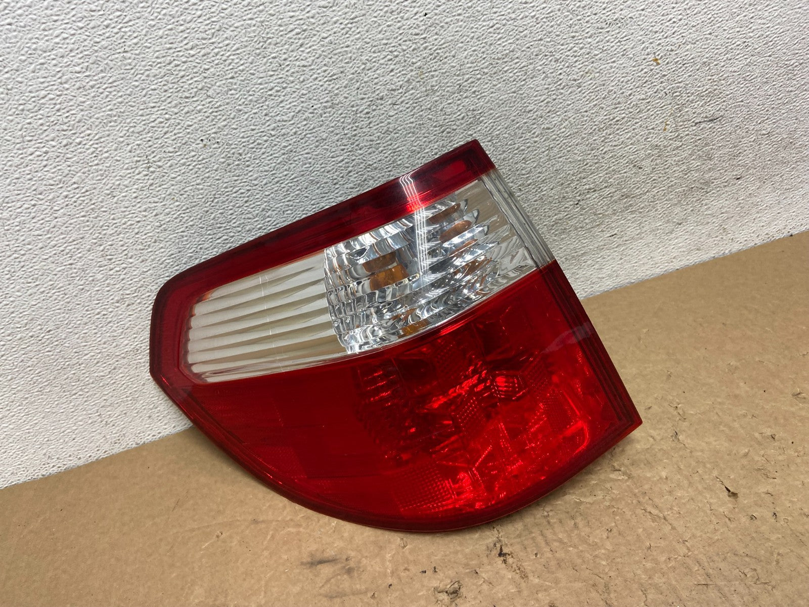 2005 2006 2007 Honda Odyssey Left Driver LH Side Tail Light DEPO AF8109 DW0