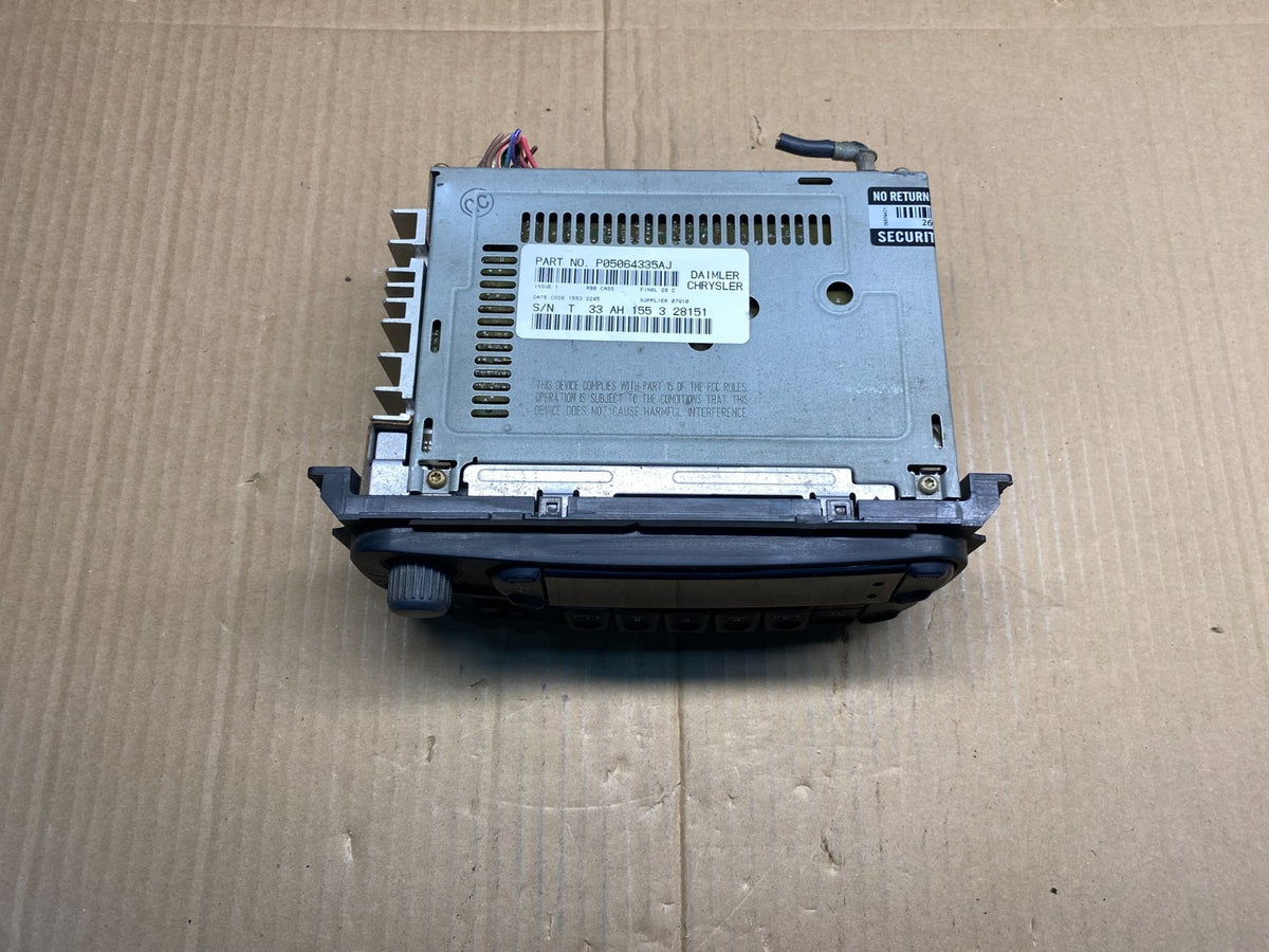 2002 - 2006 Chrysler Dodge Jeep Ram Radio CD Player AM/FM Receiver AI0211 DG3