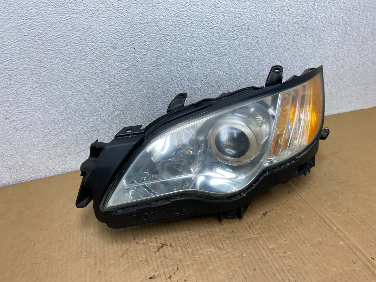 2008 - 2009 Subaru Legacy Left Driver LH Side Headlight Halogen AC7623 DW2