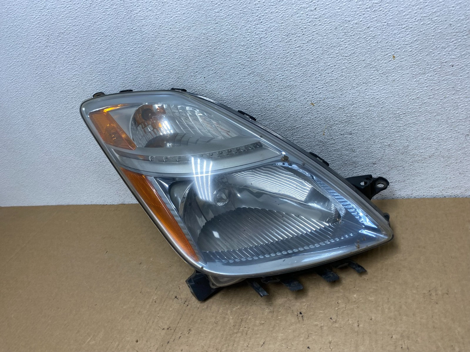 2006 - 2009 Toyota Prius Right Passenger Rh Side Headlight Halogen AF9767 DW1