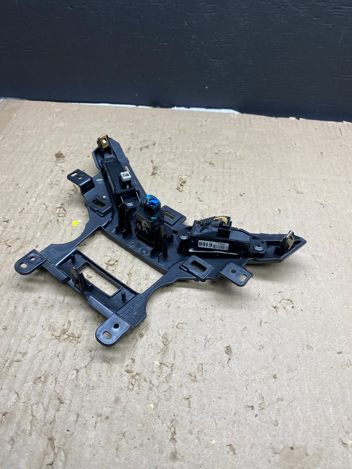 2011 - 2016 Chevrolet Cruze Center AC Heat Dash Bezel Panel W/Hazard AB5647 DG4