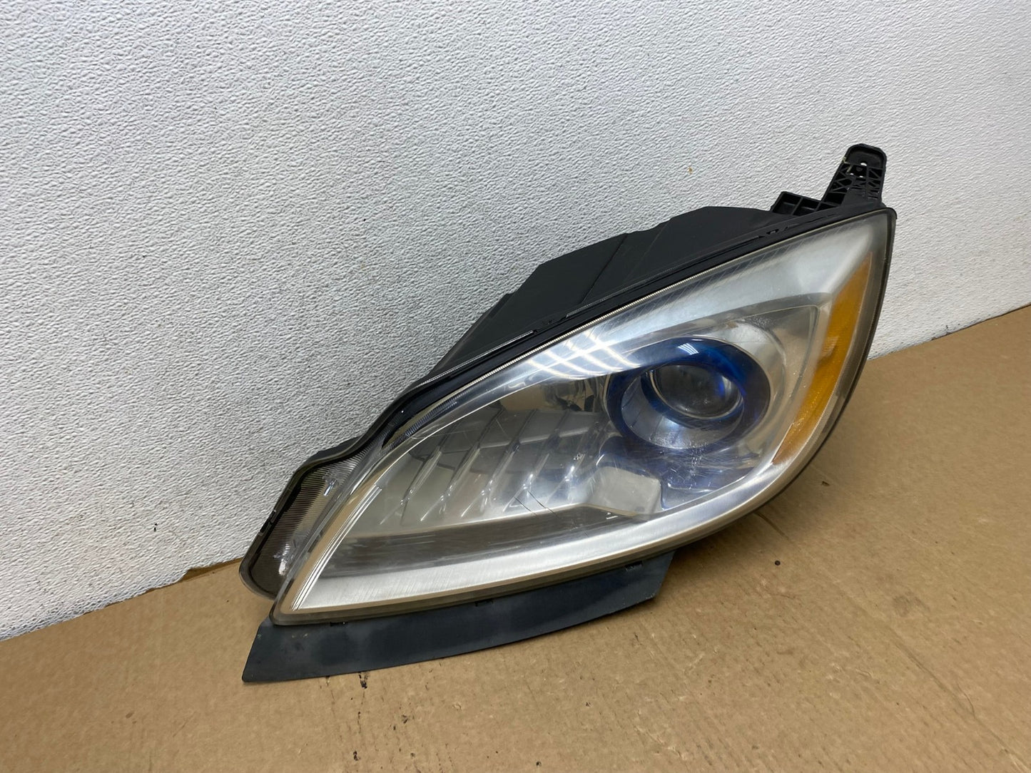 2012 - 2017 Buick Verano Left Driver Lh Side Headlight AG2028 LK2