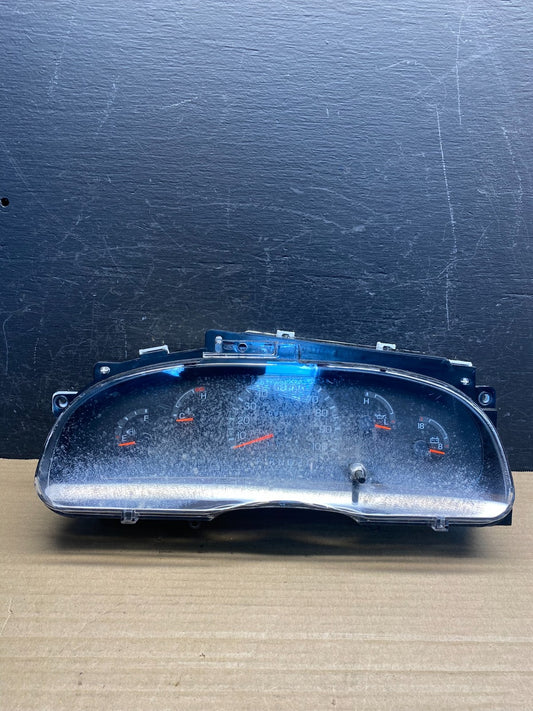 2001 - 2002 Ford Econoline E250 E350 Van Speedometer Instrument Cluster AF38190