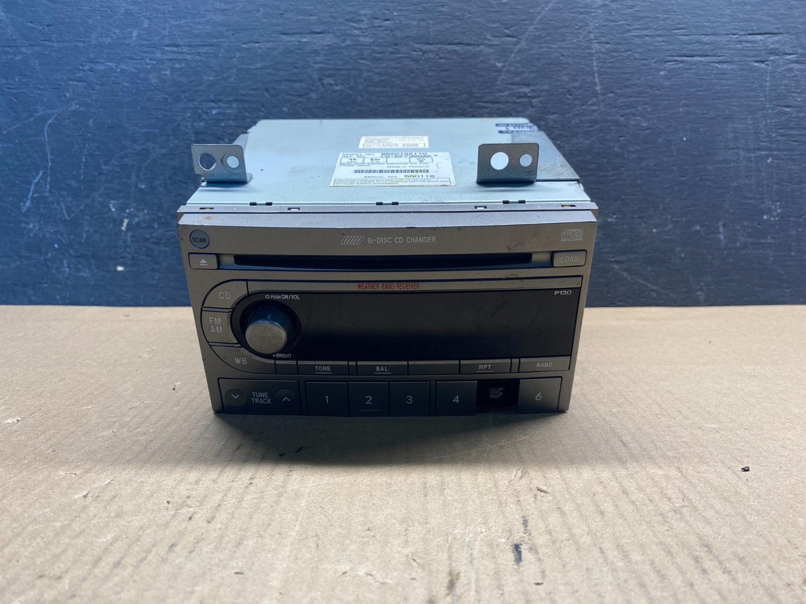 2004 2005 2006 Subaru Forester Radio CD Player AUX AM/FM AG1811 DG0