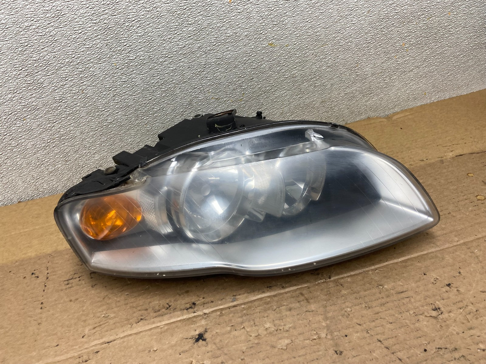 2005 2006 2007 2008 Audi A4 Right Passenger RH Halogen Headlight Oem AB3329 DW0