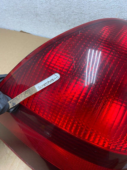 2003 to 2011 Mercury Grand Marquis Right Passenger Side Tail Light AF7310 DW3