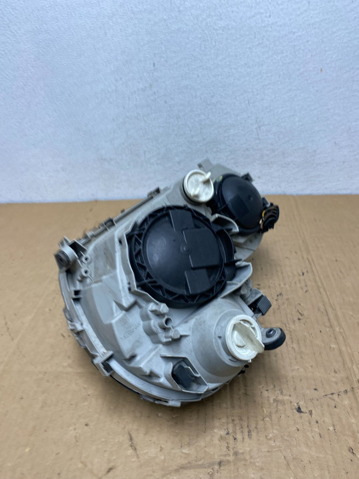 2001 - 2004 Mercedes-Benz C Class Halogen Right Passenger Headlight AC77584