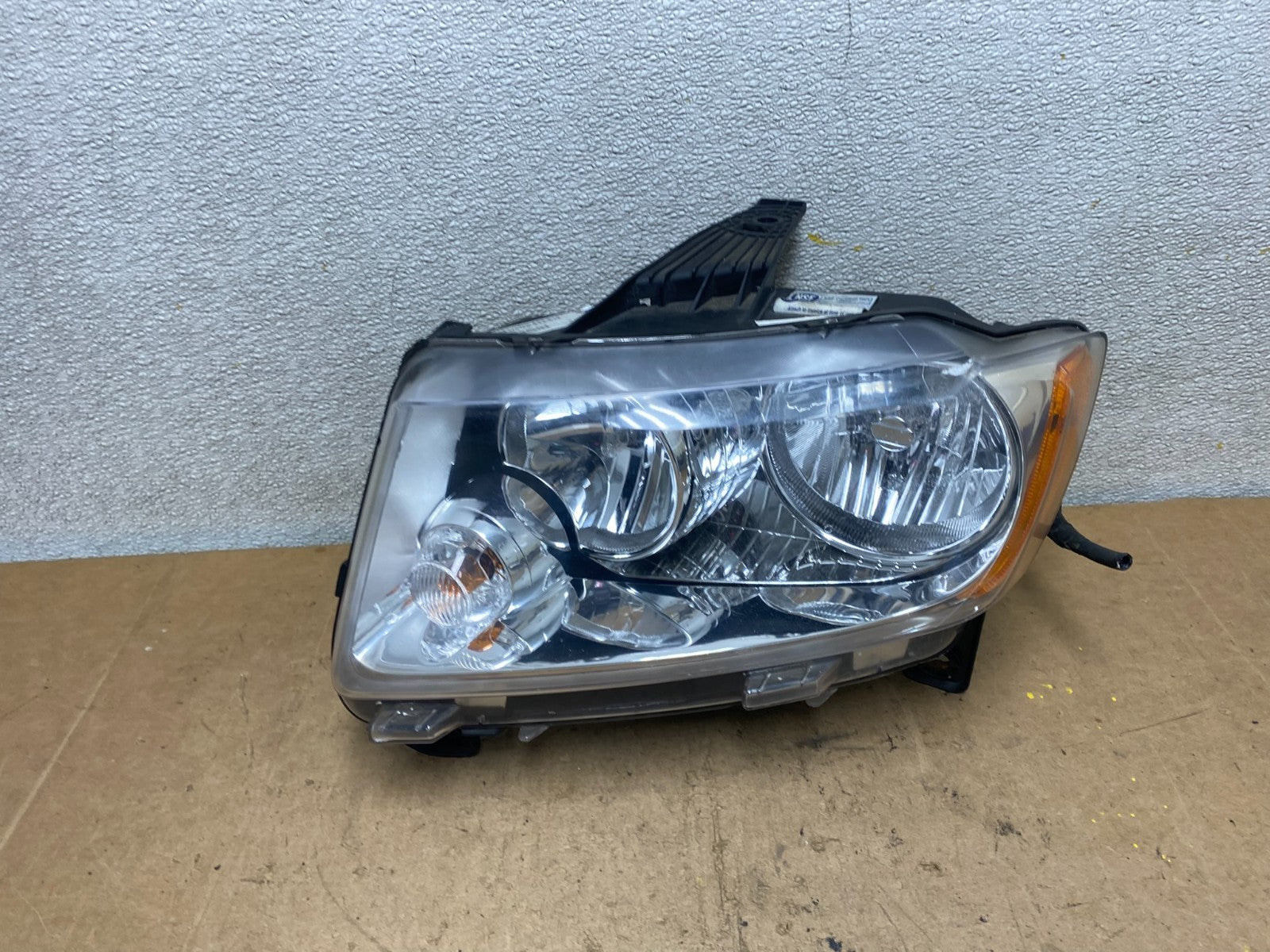 2011 to 2013 Jeep Grand Cherokee Halogen Left Driver Lh Headlight TYC X7194 DW0