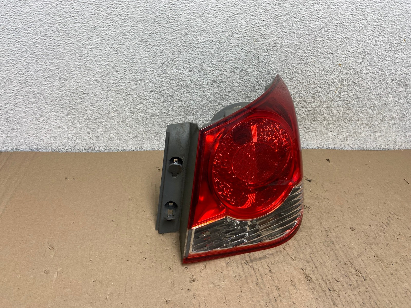 2011 2012 2013 2014 Chevrolet Cruze Right Passinger RH Side Tail Light AF4275 LK2