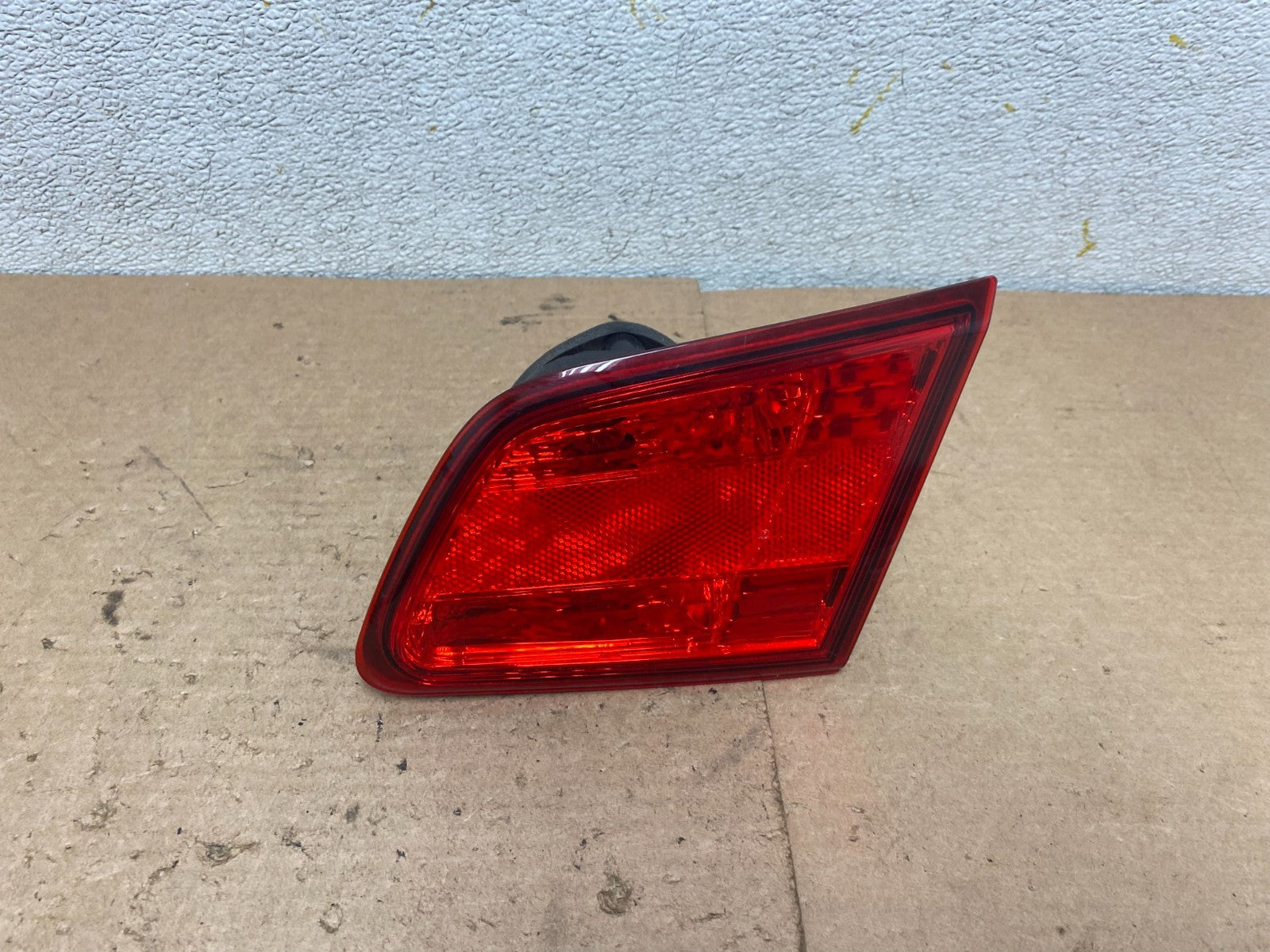 2010-2014 Subaru Legacy Right Passenger Rh Side Tail Light Inner Oem P5362 DW0