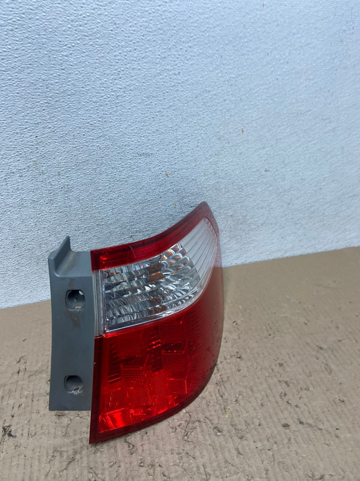 2005 2006 2007 Honda Odyssey Right Passenger RH Side Tail Light AF7241 LK2