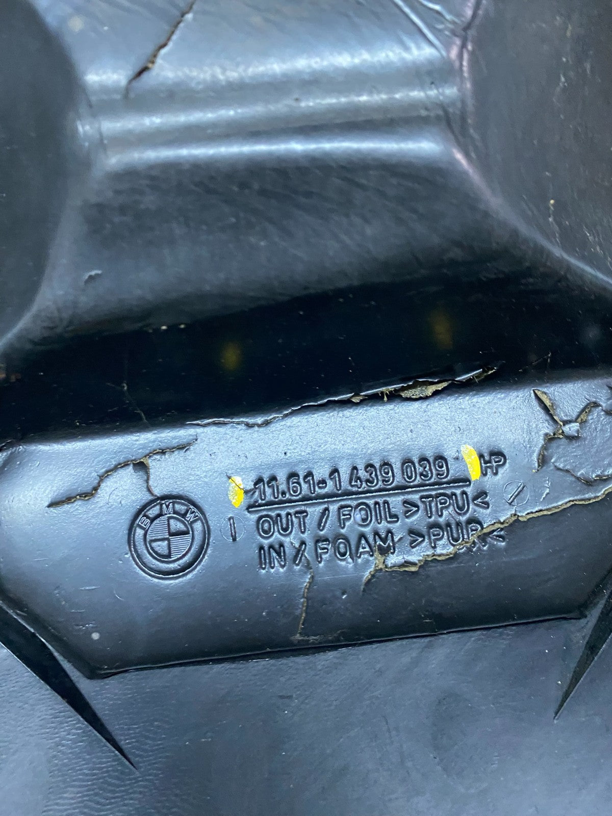 2003 BMW X5 V8 Engine Motor Top Cover Trim u8020 DG8