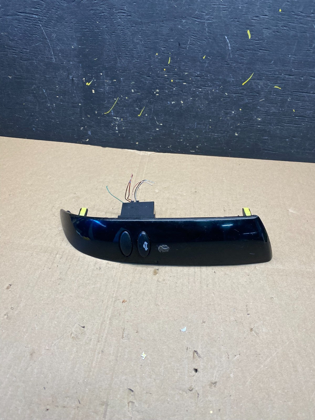 2004 to 2010 Toyota Sienna Switch Key Light Indicator Bezel Trim T1300 DG0