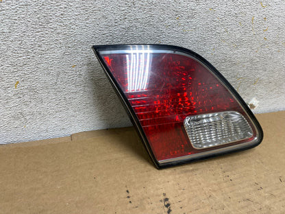 2002 2003 2004 Lexus ES300 ES330 Left Driver Lh Inner Tail Light AH7947 LK1