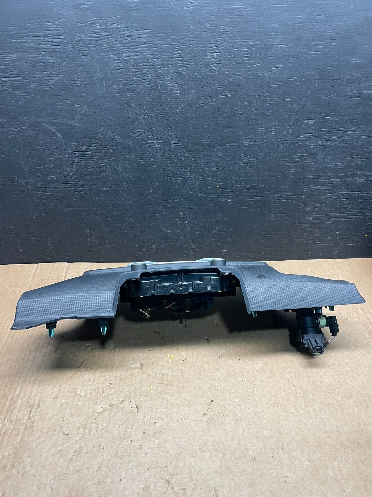 2020 to 2023 Ford Explorer Radio Climate Control Panel Trim F9380 DG13