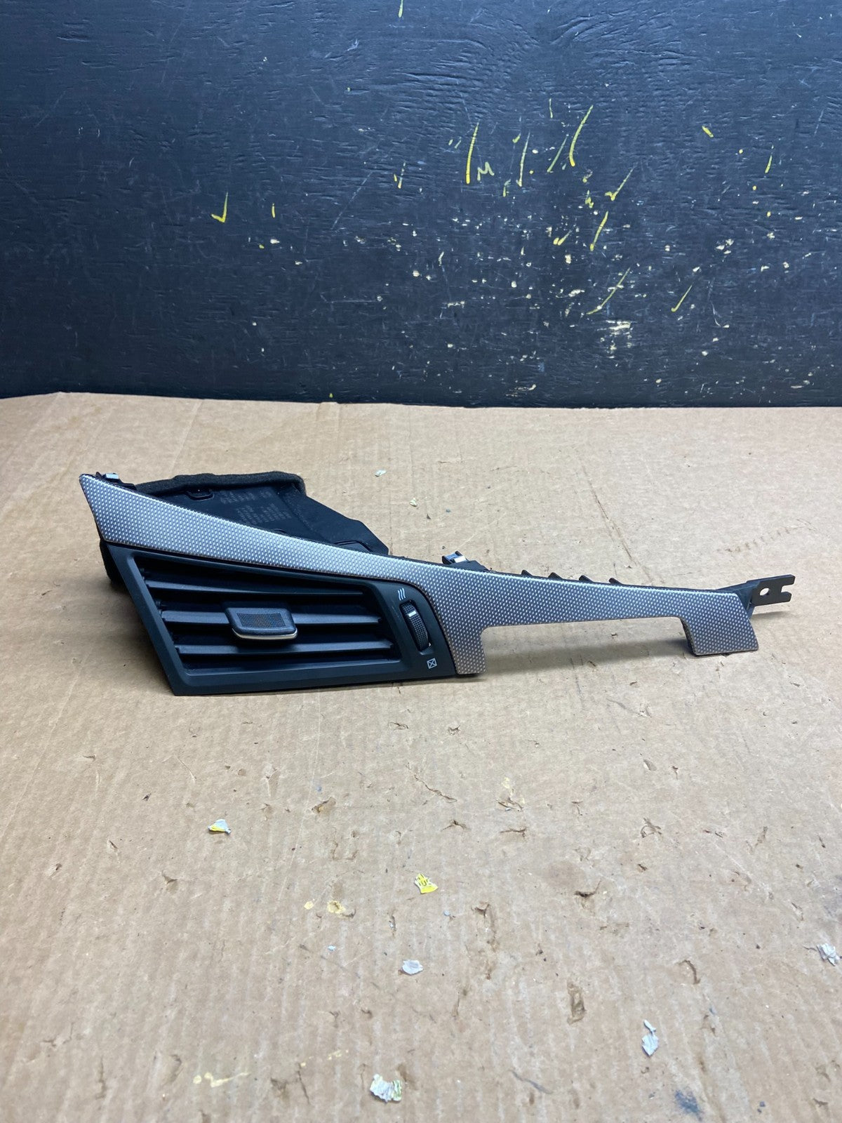 2014-2018 Infiniti Q50 Right Passenger Center Dash Air AC A/C Vent Z4179 DG0