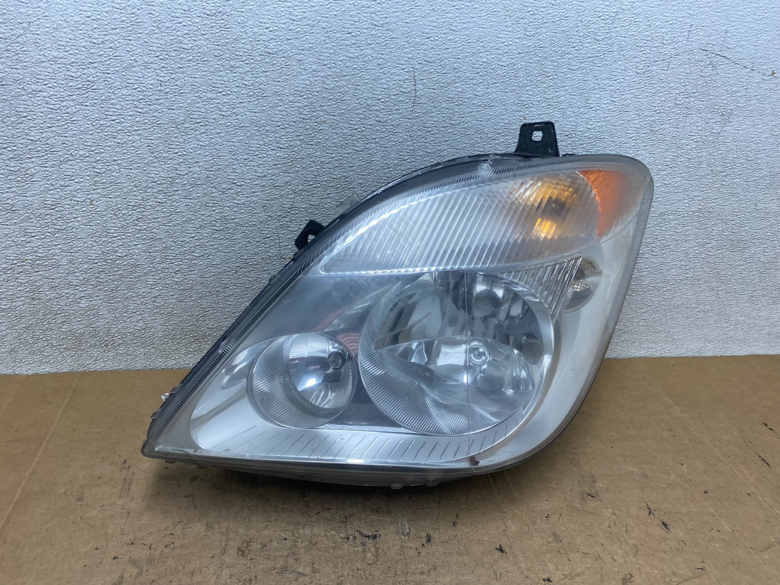 2007 to 2013 Mercedes Sprinter Headlight Left Driver Side Halogen T5205 DW0