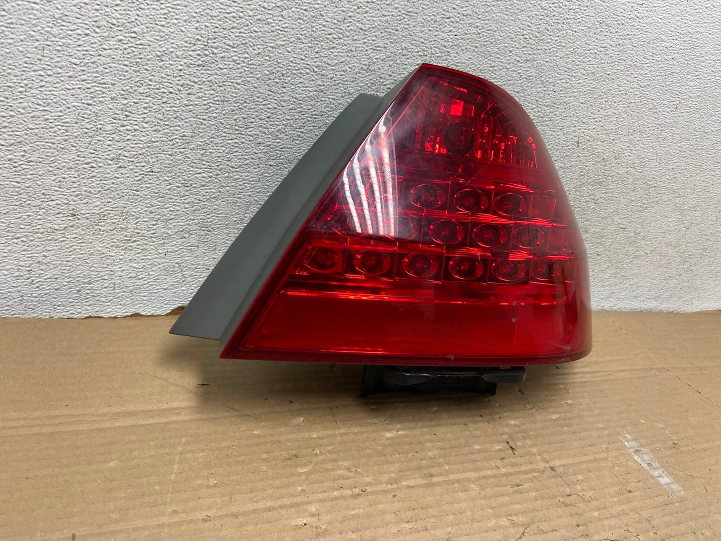 2006 - 2007 Honda Accord Right Passenger Side Tail light AG9042 LK1