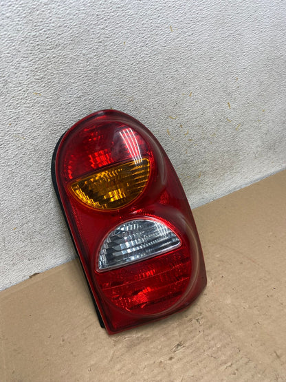 2002 2003 2004 Jeep Liberty Right Passenger Rh Side Tail Light AH9495 LK2