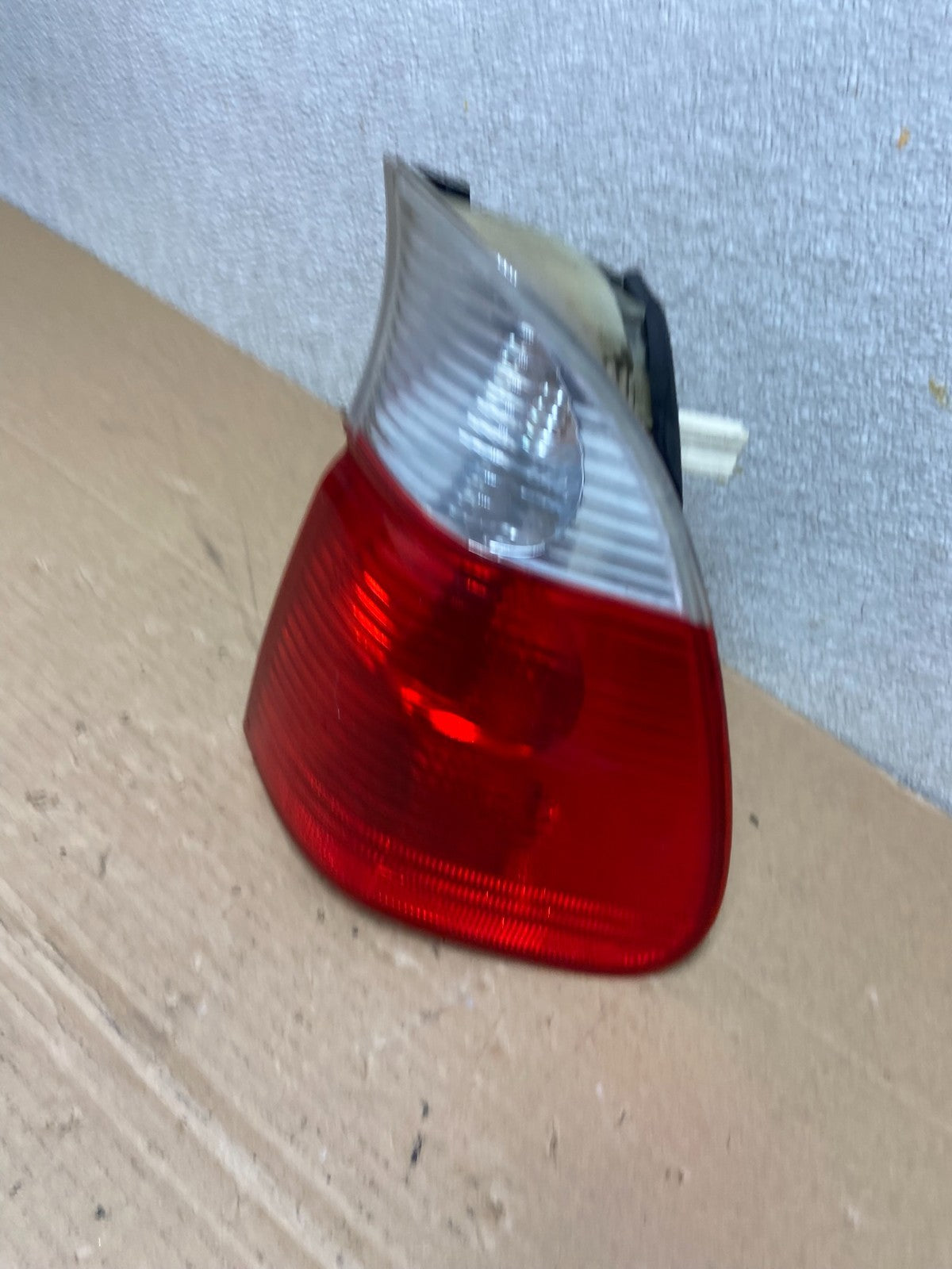 2004 2005 2006 BMW E53 X5 Right Passenger Rh Side Tail Light Oem AB4462 LK1